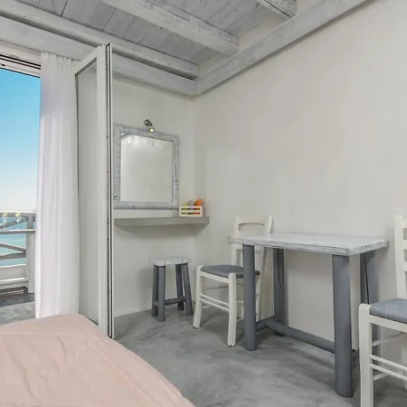 Naxian Althea * Agia Anna (Naxos)